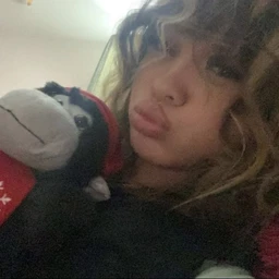 BAD BITCHES LOVE ME