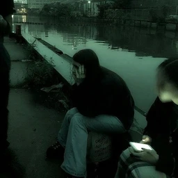 умылся кровью
