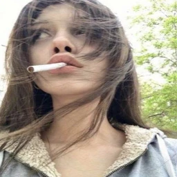 highInH0llyw00d🫠