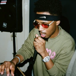 old metro boomin x migos type.