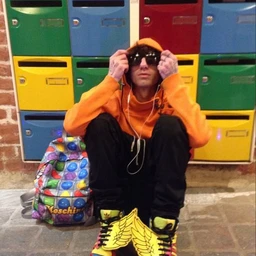toy$