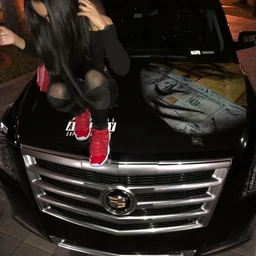 ESCALADE
