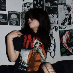 smells like goth girls
