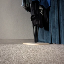 285