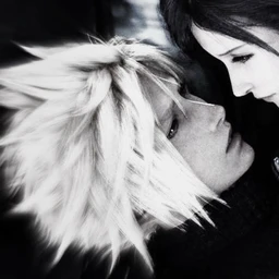 Farewell kiss | regalia