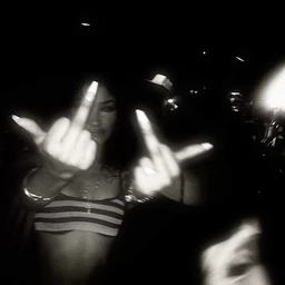 SOLO IN CLUB