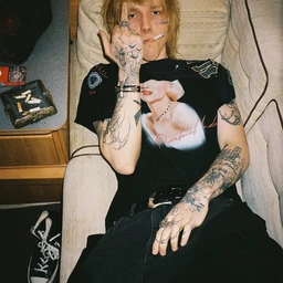 MM